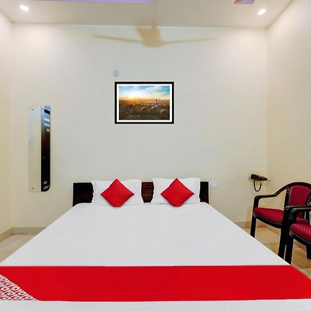 Oyo Flagship Hotel Centre Point Chhapra Exterior photo